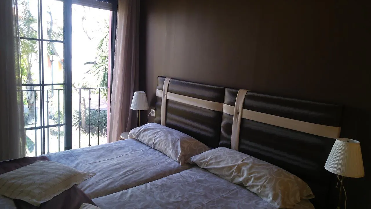 Hospederia V Centenario Estepona Maison d'hôtes